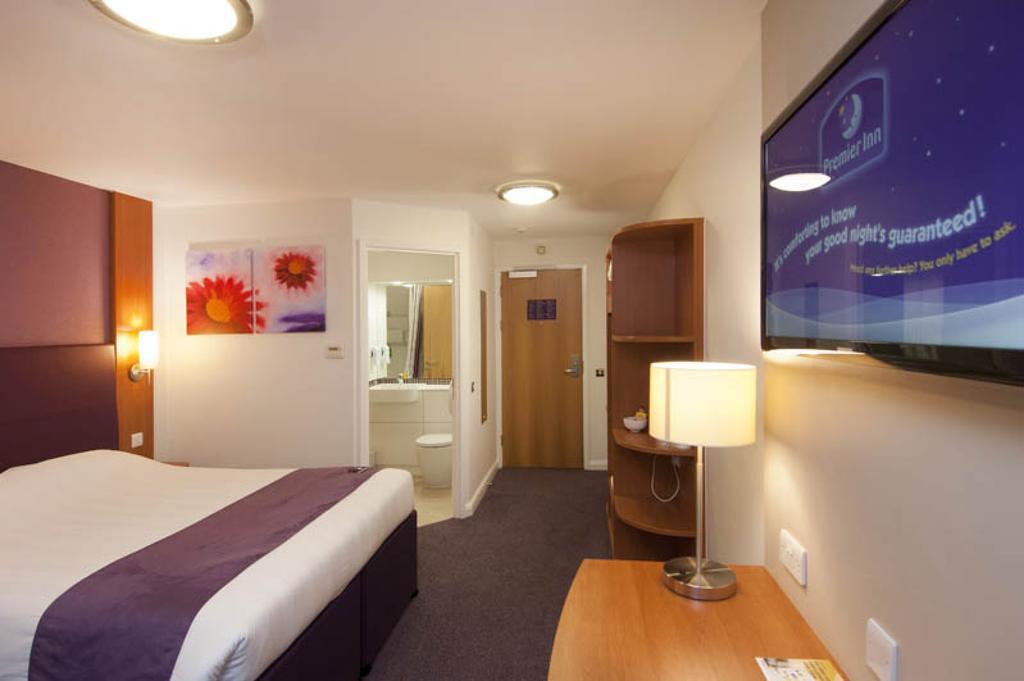 Premier Inn Tonbridge Dış mekan fotoğraf