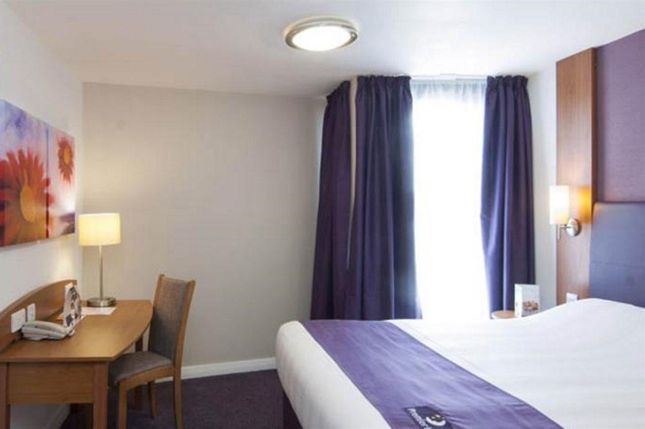 Premier Inn Tonbridge Dış mekan fotoğraf